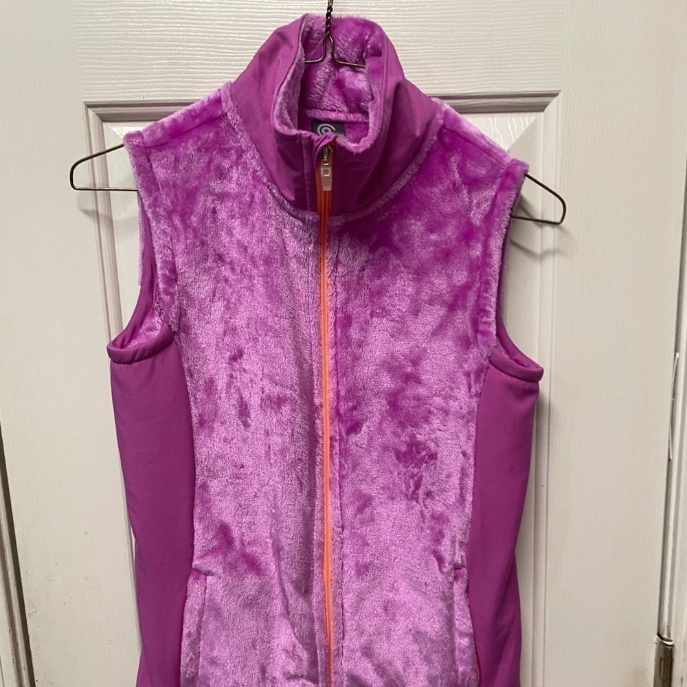 Champion girl’s zip-up vest faux fur-lined purple & 9range size L(12-14)